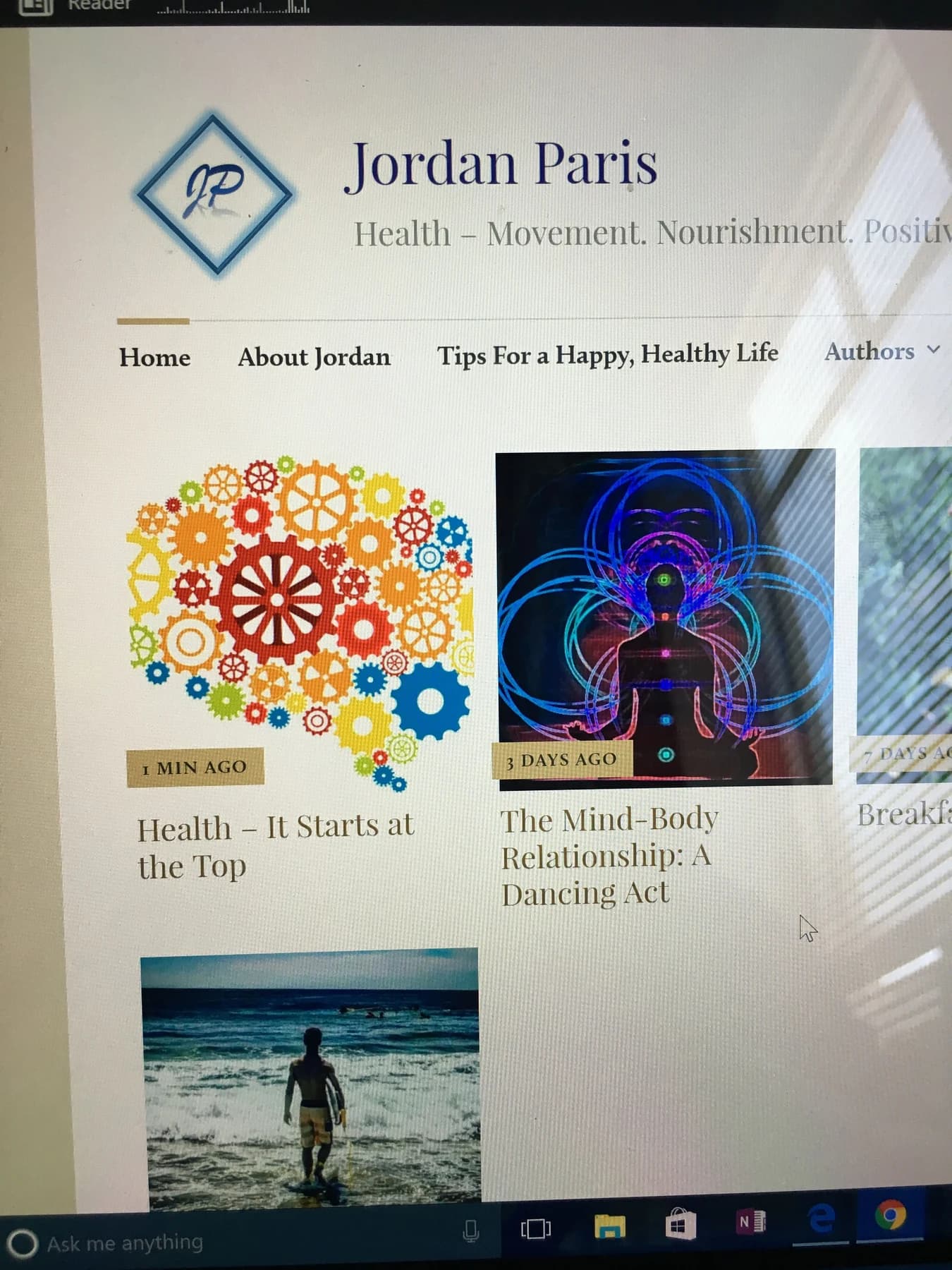 The original Jordan Paris website photographed on a computer screen.